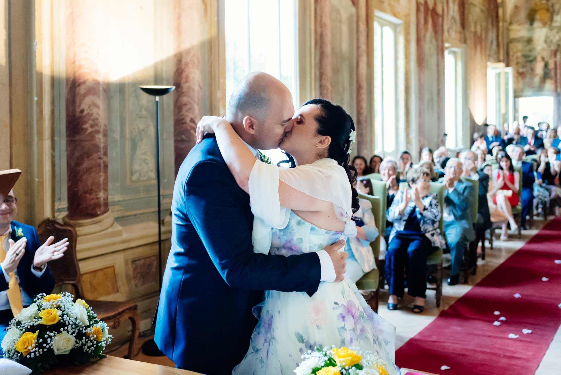 Sposi durante il rito civile di Matrimonio nel Park Hotel Villa Grazioli